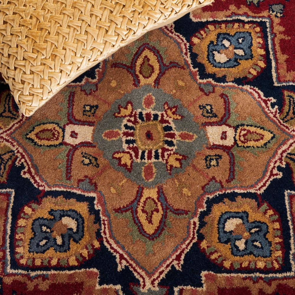 Elegant Heritage Square Red Wool 6' Tufted Area Rug