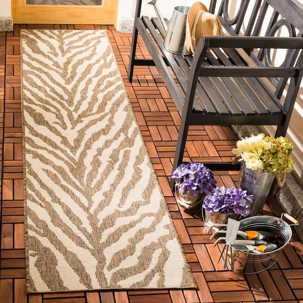 Beach House Cream/Beige 2 ft. x 8 ft. Animal Print Indoor/Outdoor Patio  Runner Rug