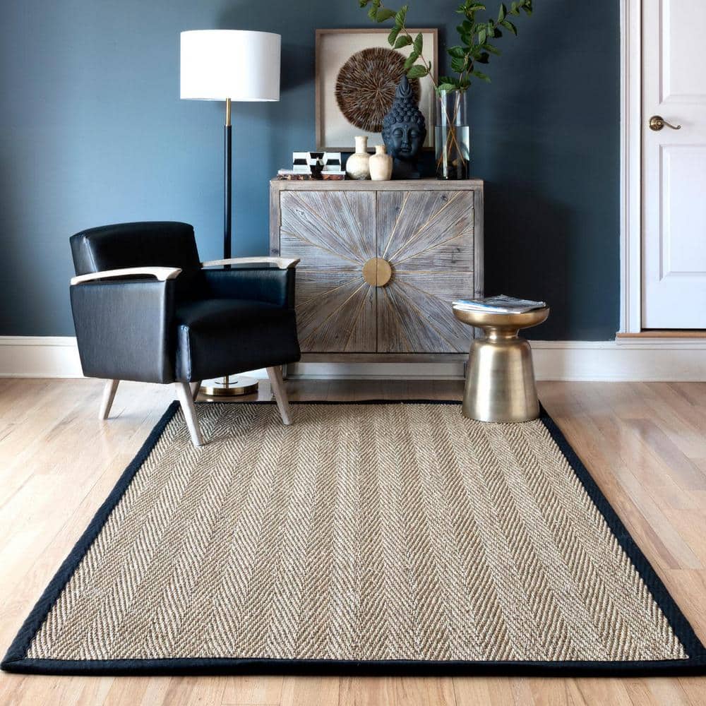 Elegant Herringbone Seagrass 4' x 6' Oval Area Rug in Black