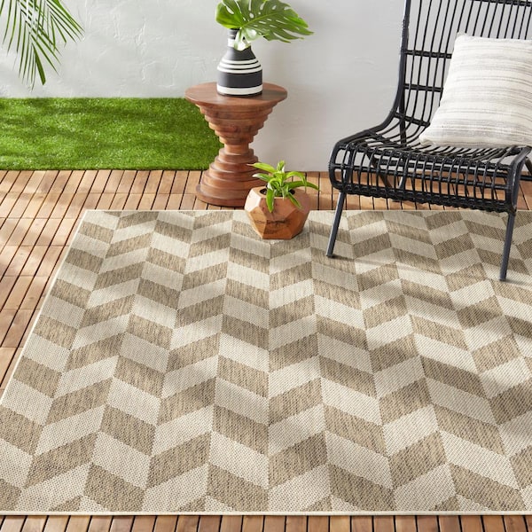 Patio Country Calla Beige/Brown 8 ft. x 10 ft. Geometric Indoor/Outdoor Area Rug