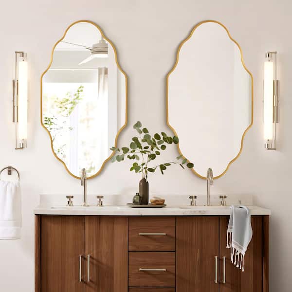Hochwertiges 26 in. W x 46 in. H Scalloped Gold Aluminum Alloy Framed Wall Mirror Decorative Wall Mirror (2-Pieces)