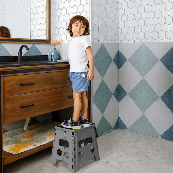 KIWDZFU 13 in. Reach Folding Step Stool for Adults and Kids 300