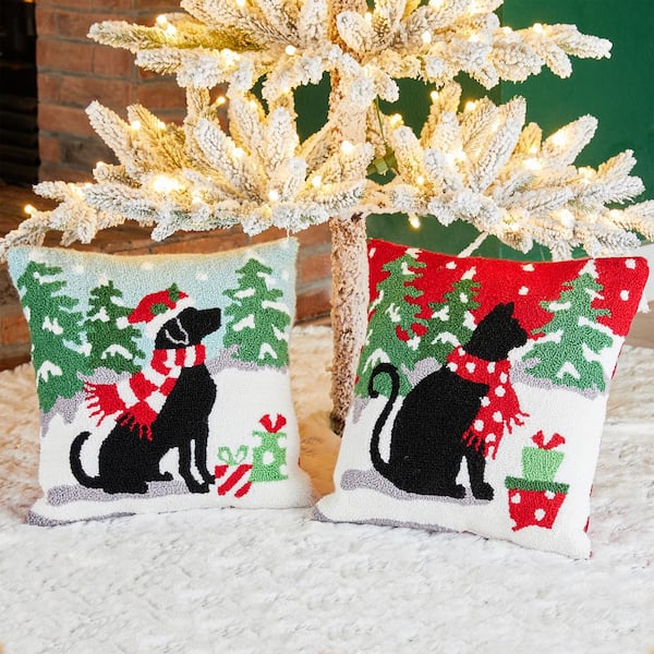 https://images.thdstatic.com/productImages/18fdc508-f703-4f02-8df1-1b538023d307/svn/glitzhome-christmas-textiles-2004800028-e1_600.jpg