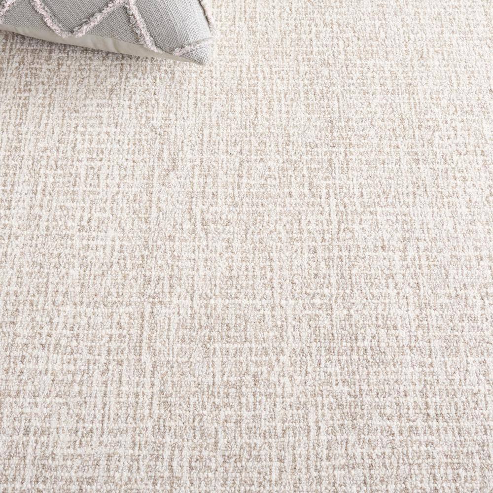 Ivory and Grey Hand-Tufted Wool and Synthetic Area Rug, 5' x 8'