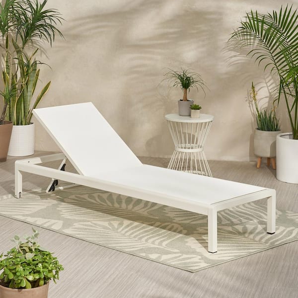 Unbranded 77.56 in. Metal Outdoor Lounge Chair White Mesh with Aluminum Frame ZY 5792