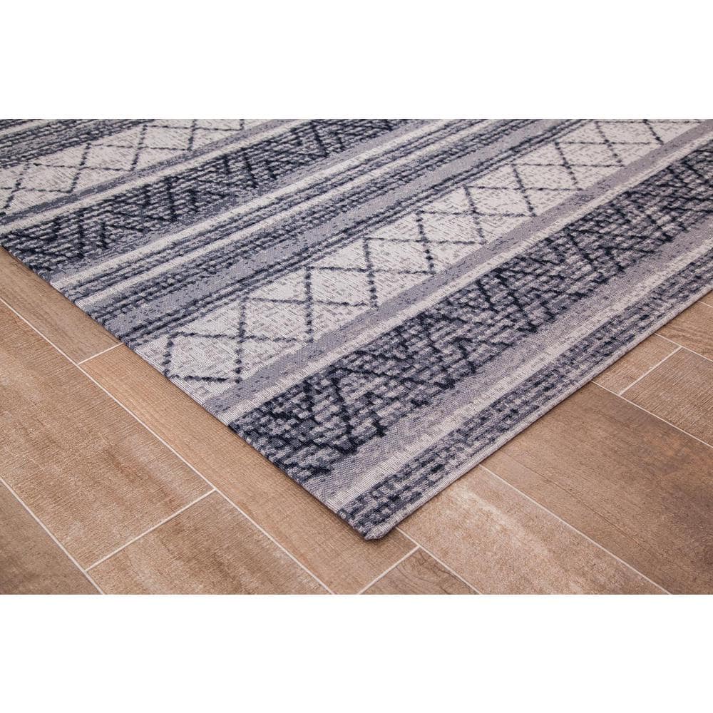 Alesund 40" x 54" Gray and Beige Polyester Chair Mat