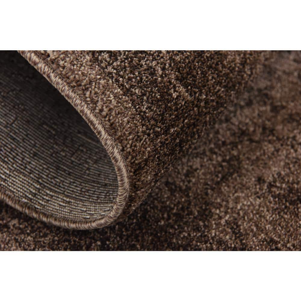 Classic Floral Brown Synthetic 6' Indoor Runner Rug