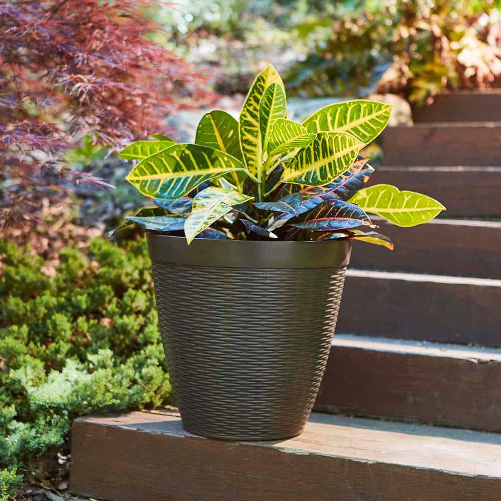 Jamaica Wicker Inspired 16" Round HDR Planter for Indoor/Outdoor
