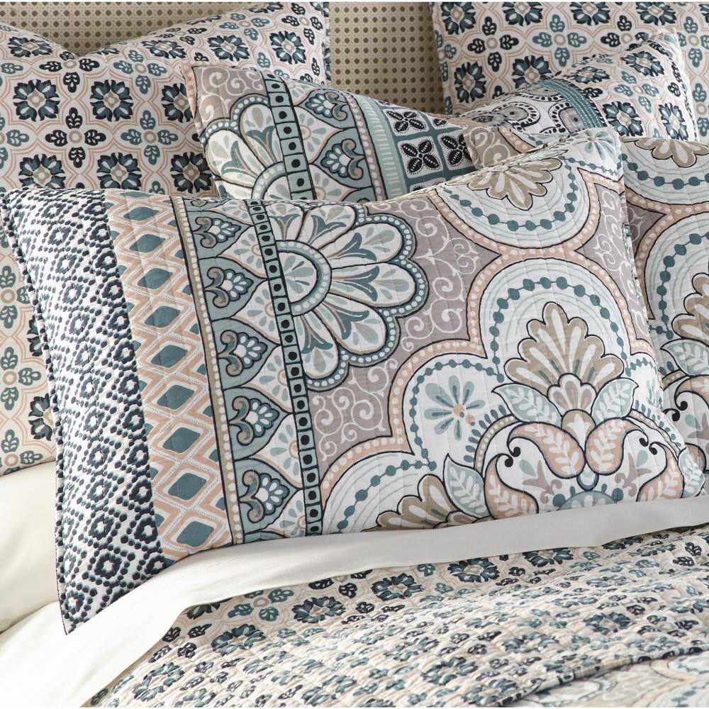 Addie Blue and Pink Cotton Reversible Full Quilt Set