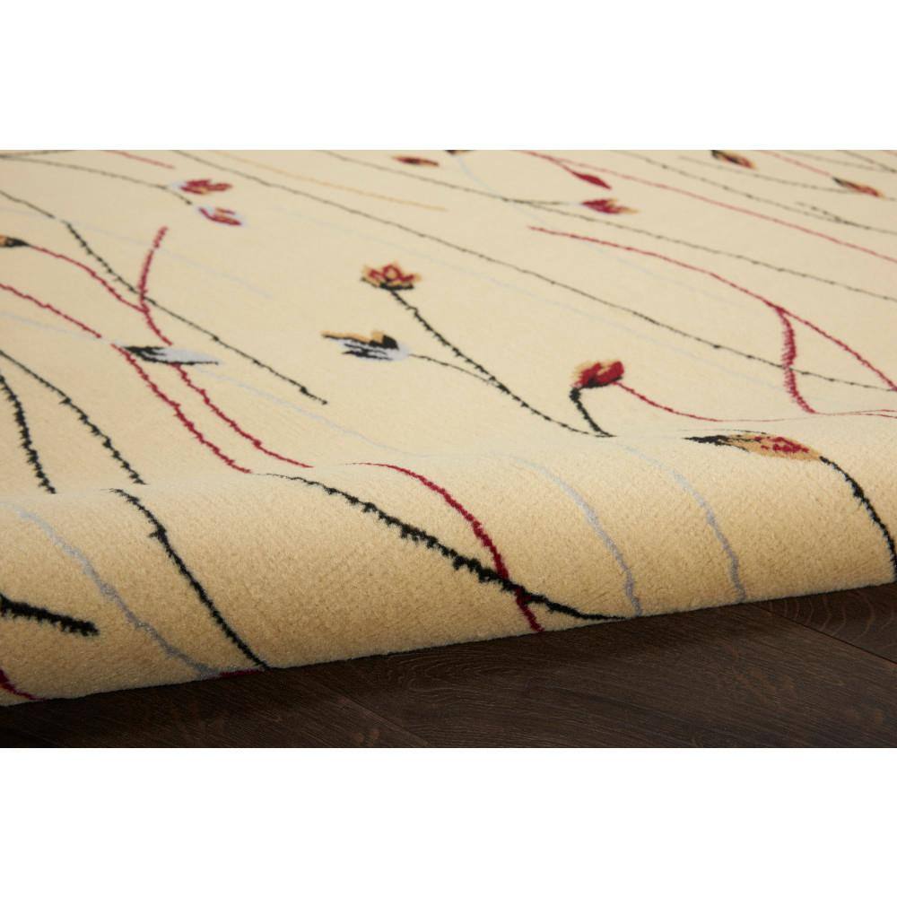 Cream Floral Synthetic 5' x 7' Area Rug