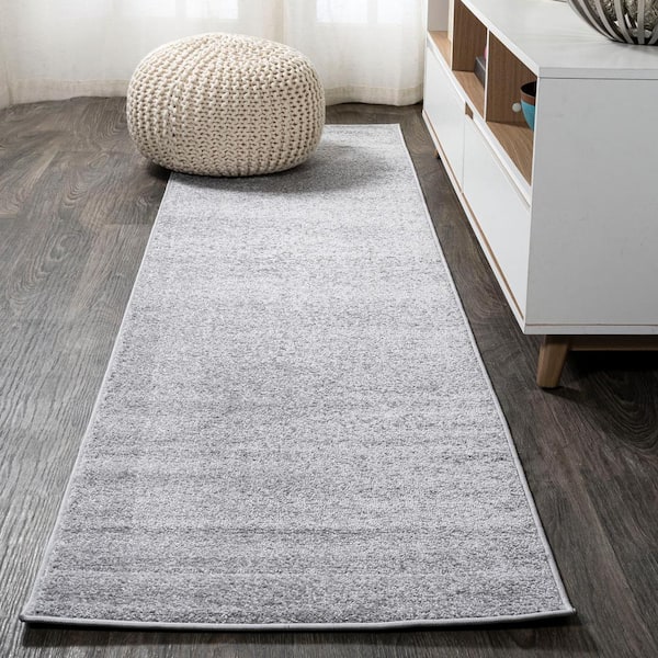 JONATHAN Y Haze Solid Low-Pile Light Gray 2 ft. x 12 ft. Runner Rug