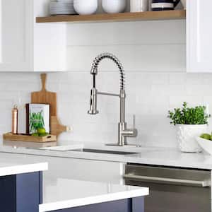 Single Handle Pull-Down Sprayer Kitchen Faucet Pre-Rinse Spring in Brushed Nickel