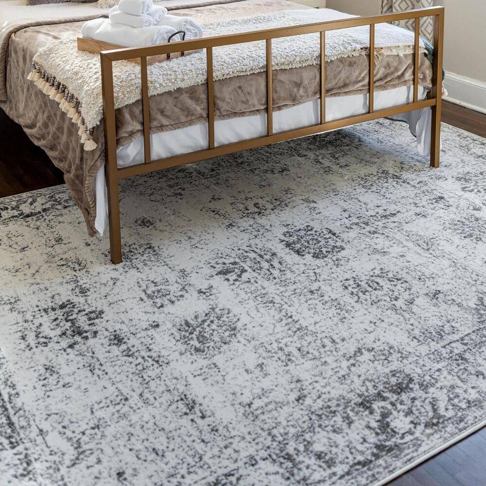 Casino Sofia Chic Gray Rectangular Indoor Rug - 8' x 10'