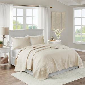 Marino 3-Piece Cream Reversible Scalloped Edge Microfiber King/Cal King Quilt Set