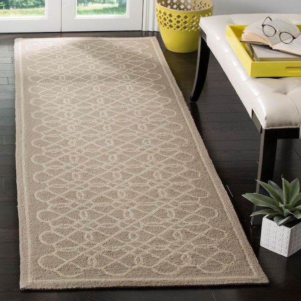 Chelsea 3 ft. x 8 ft. Tan/Ivory Transitional Interlocking Trellis Runner Rug