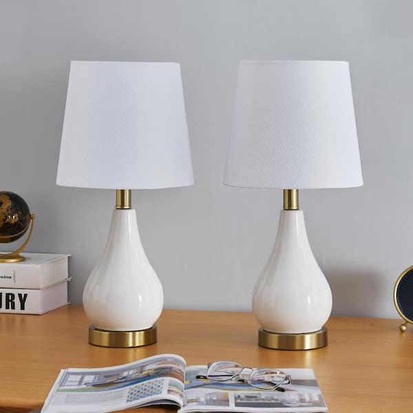 Maxax Sacramento 17 .5" White Table Lamp Set with USB (Set of 2)