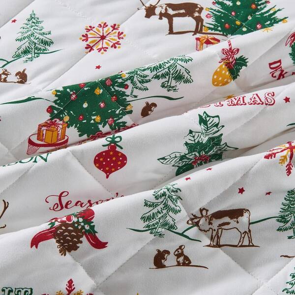 FRESHFOLDS White Cheerful Colorful Christmas 3-Piece Quilt