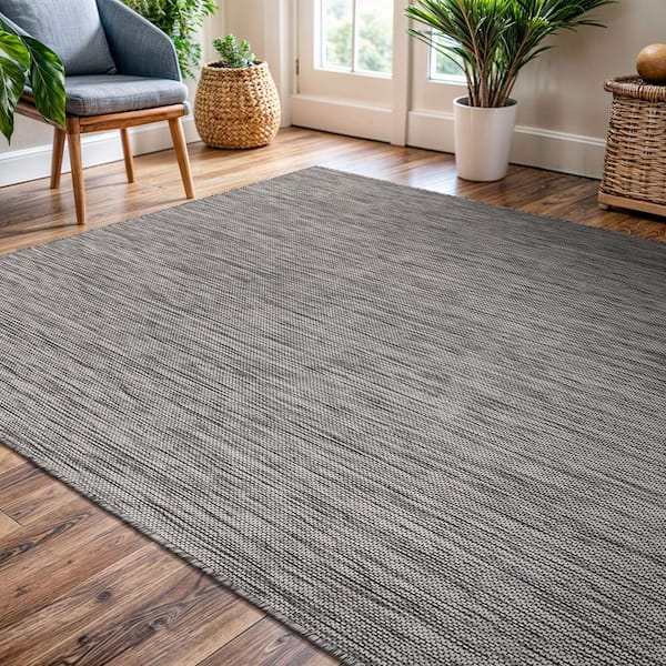 Sunshine Solid Silver 10 ft. x 14 ft. Indoor Outdoor Area Rug