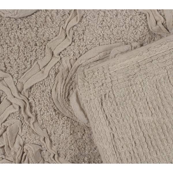 HOME WEAVERS INC Modesto Collection 21 in. x 34 in. Beige Cotton Bath Rug  BMO2134LI - The Home Depot