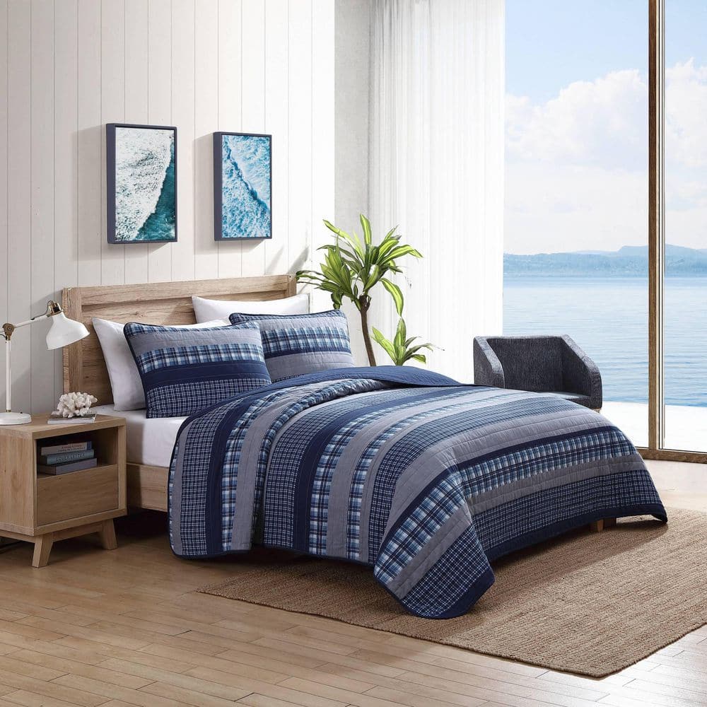King Blue Mirage Cotton Reversible Quilt Set