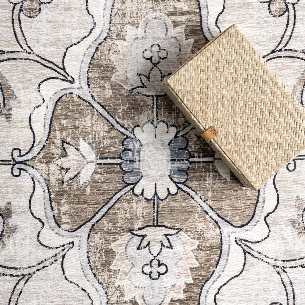 Gray Floral Cotton Synthetic Washable Round Area Rug