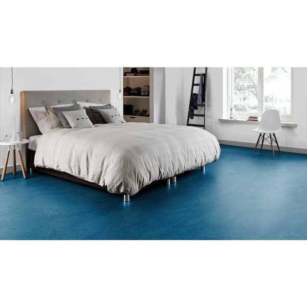 Marmoleum Cinch Loc Seal Blue Moon 9.8 mm T x 11.81 in. W x 35.43 in. L Waterproof Laminate Floor Tile (20.34 sq. ft./Case)