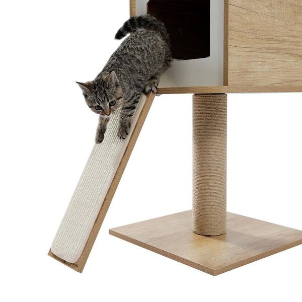 deluxe scratching post