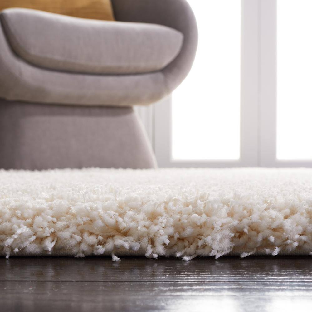 Coastal Comfort Ivory Synthetic Shag Runner Rug, 2'3" x 7'