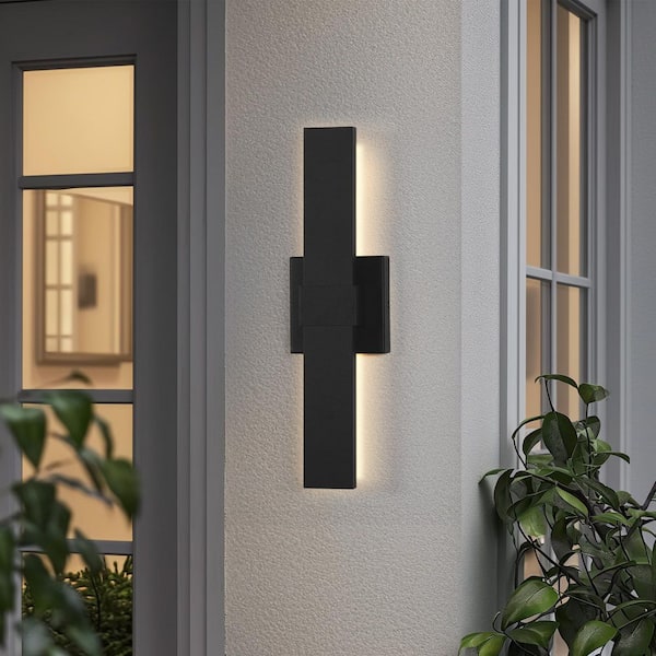 LamQee 1-Light Matte Black Hardwired LED Outdoor Wall Lantern Sconce