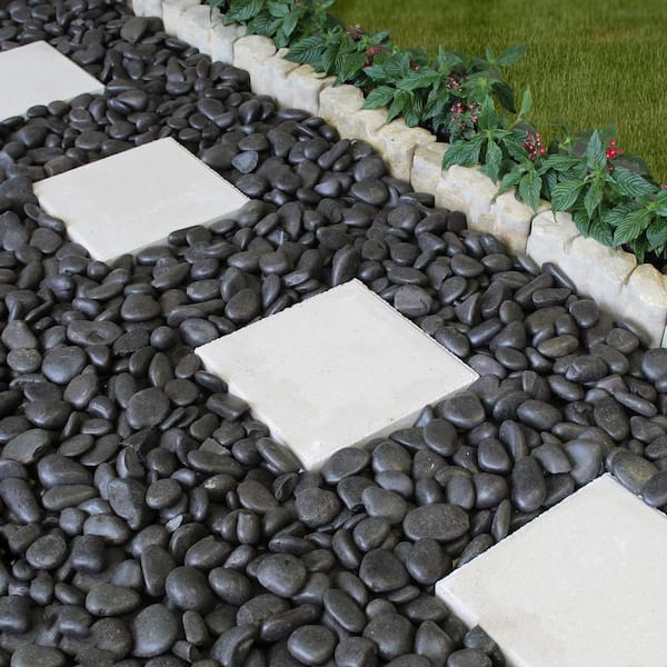 Rain Forest 0.5 in. to 1.5 in., 20 lb. Small Black Grade A Polished Pebbles