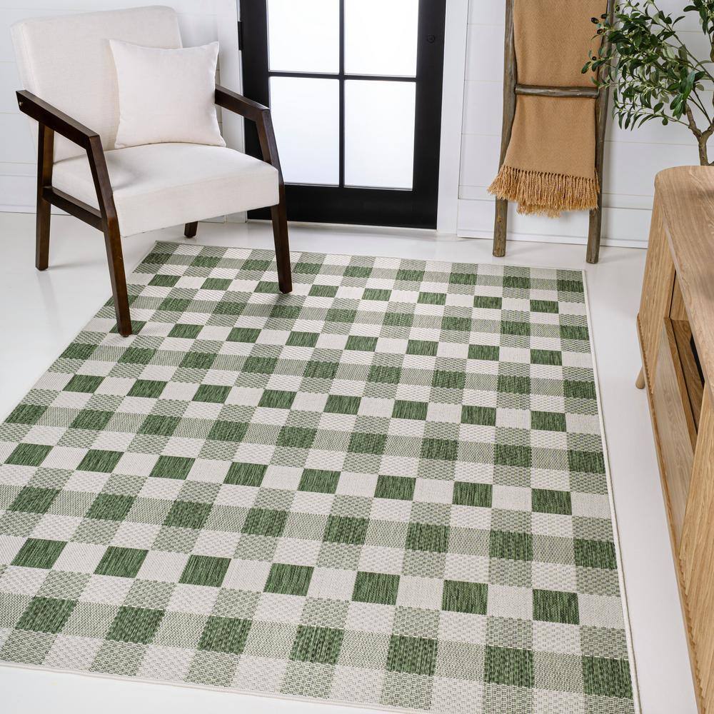 Darcy Green and Cream Geometric Synthetic Indoor/Outdoor Area Rug