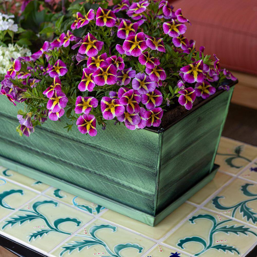 Medium Green Galvanized Steel Rectangular Flower Box Planter with Tray