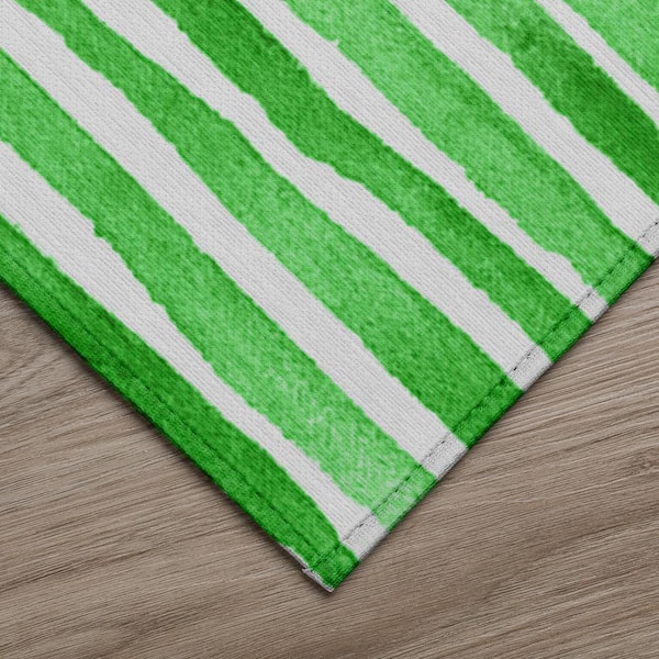 Surfside Green 1 ft. 8 in. x 2 ft. 6 in. Geometric Indoor/Outdoor Area Rug