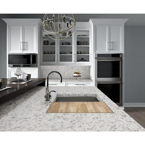 Granite Countertop Sample in Ashen White