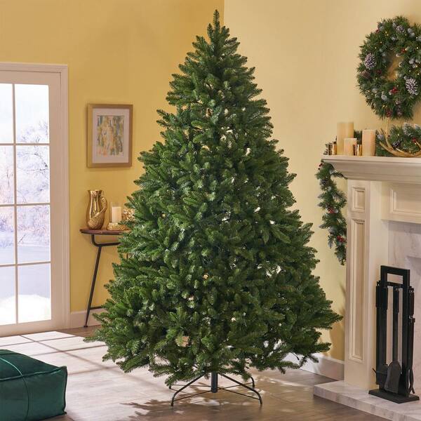 Tunearary 7.5 ft. Norway Hinged Christmas Tree with 2559 Lush Tips