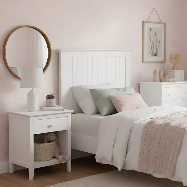 Brooklyn White 1-Drawer 19.5 in. W Solid Wood Nightstand