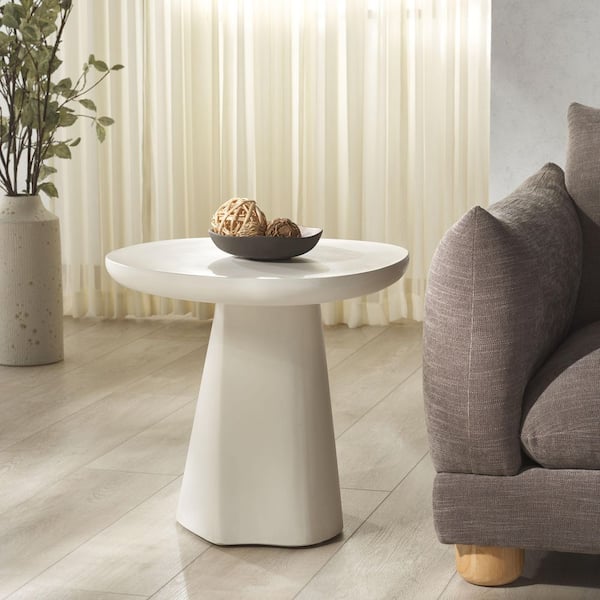 Jasbriella 22.3 in. Round Concrete End Table