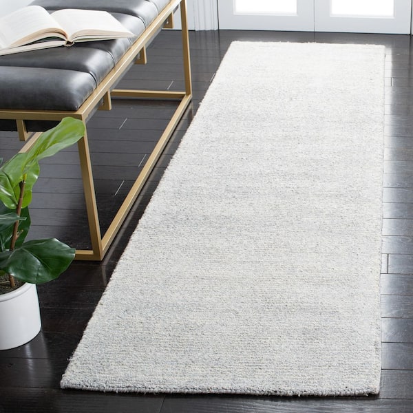 Himalaya Silver 2 ft. x 8 ft. Solid Color Runner Rug