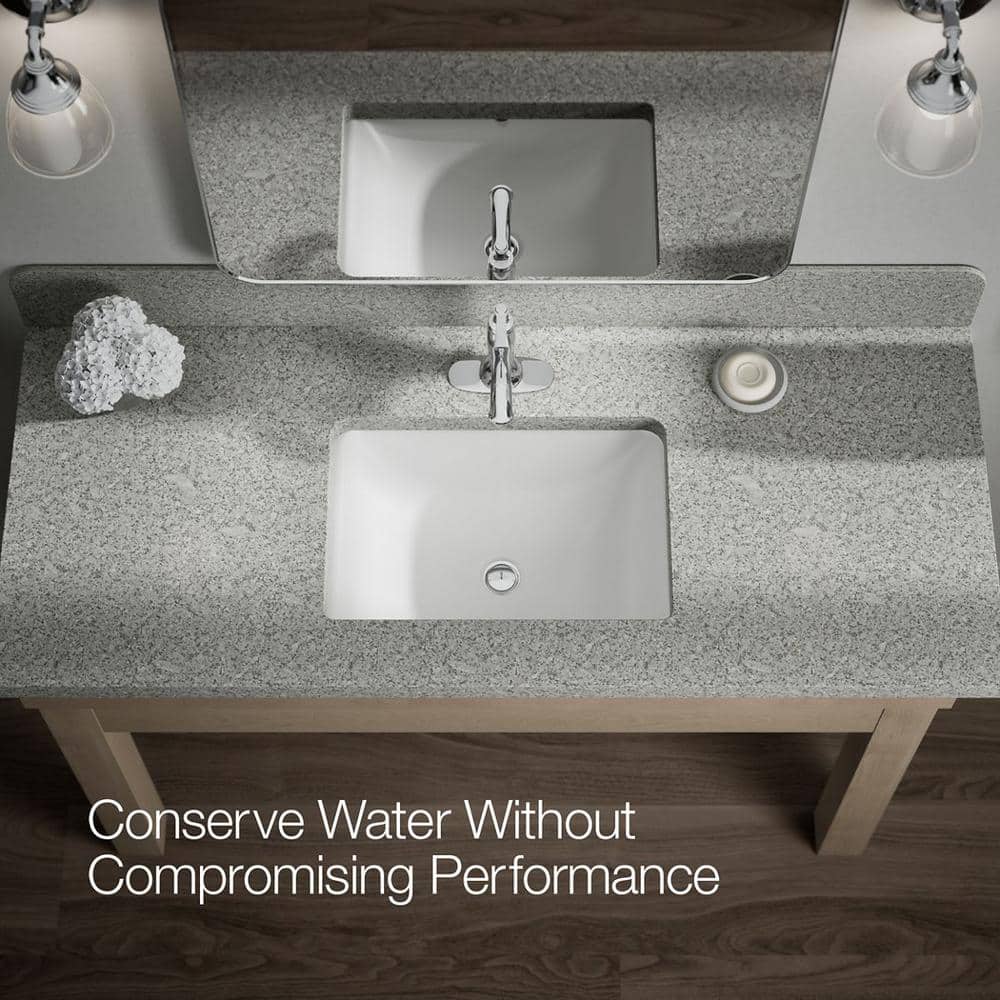 Polished Chrome Traditional Single Handle Bathroom Faucet
