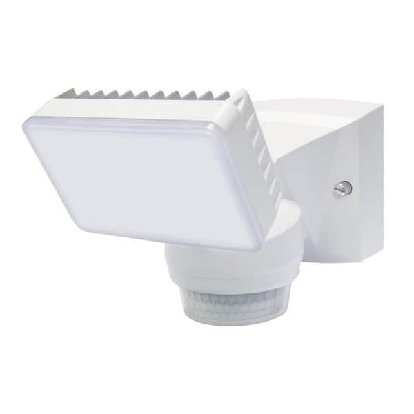 IQ America 180-Degree White Motion Activated Outdoor Integrated LED Flood  Light with 1500 Lumens. LM-1801-WH - The Home Depot