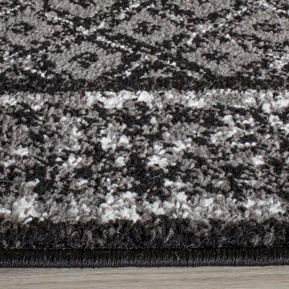 Elegant Adirondack Black/Silver Synthetic 9' x 12' Area Rug