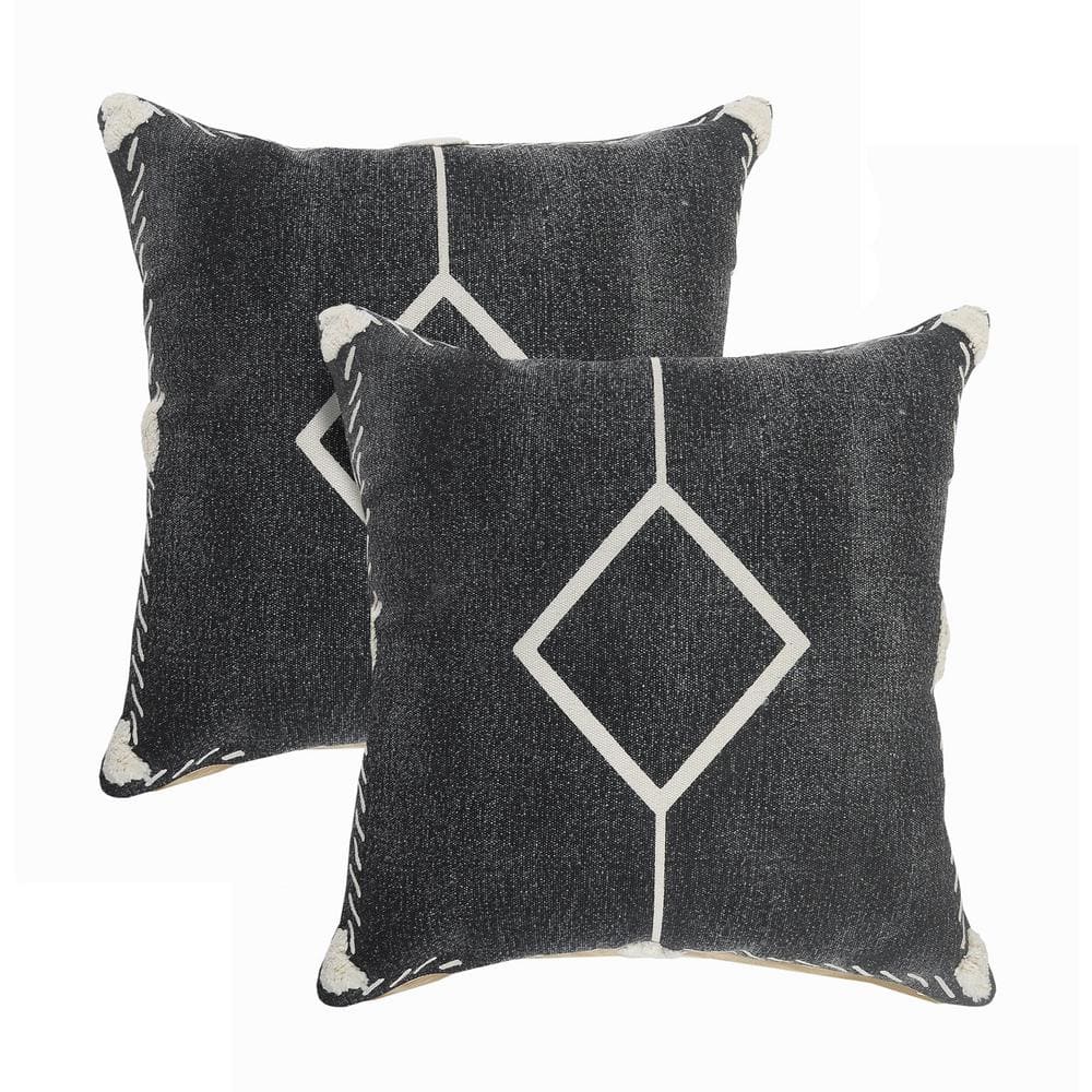 Avelie Black/White Geometric Stonewashed Hand-Woven 20 in. x 20 in. Throw P