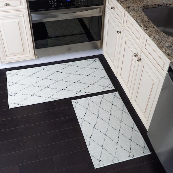Moroccan Trellis Ivory 44 in. x 24 in. and 31.5 in. x 20 in. Washable, Thin, Multipurpose Kitchen Rug Mat (Set of 2)