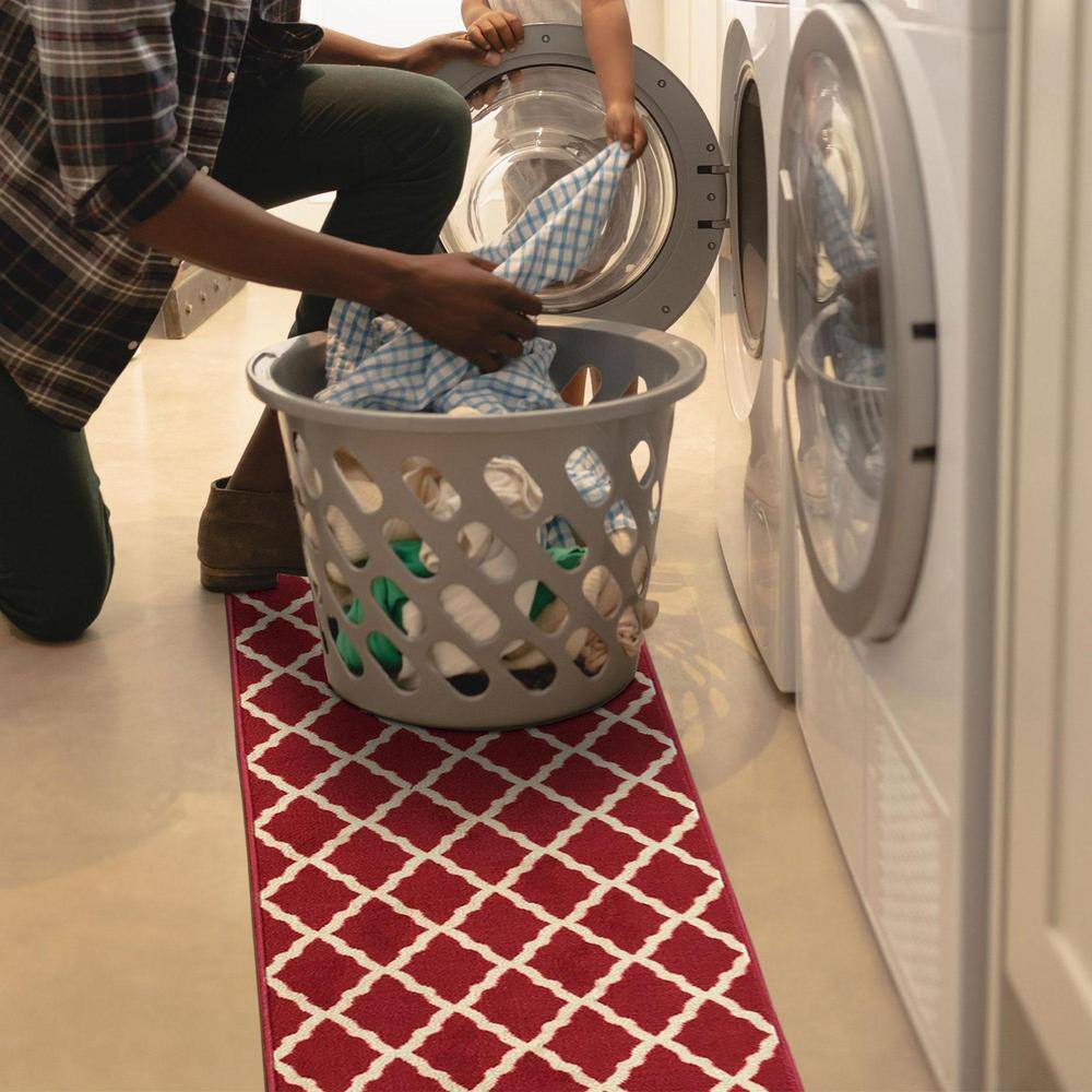 Red Trellis Design Washable Non-Slip Runner Rug