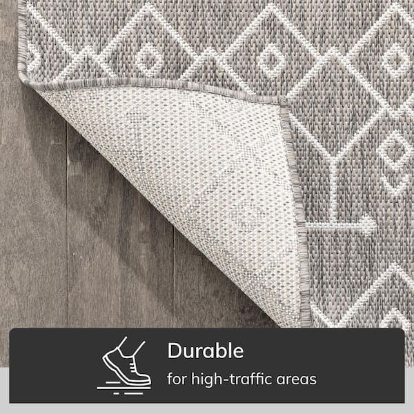 Medusa Nord Light Grey 5 ft. 3 in. x 7 ft. 3 in. Moroccan Tribal Indoor/Outdoor Flatweave Area Rug
