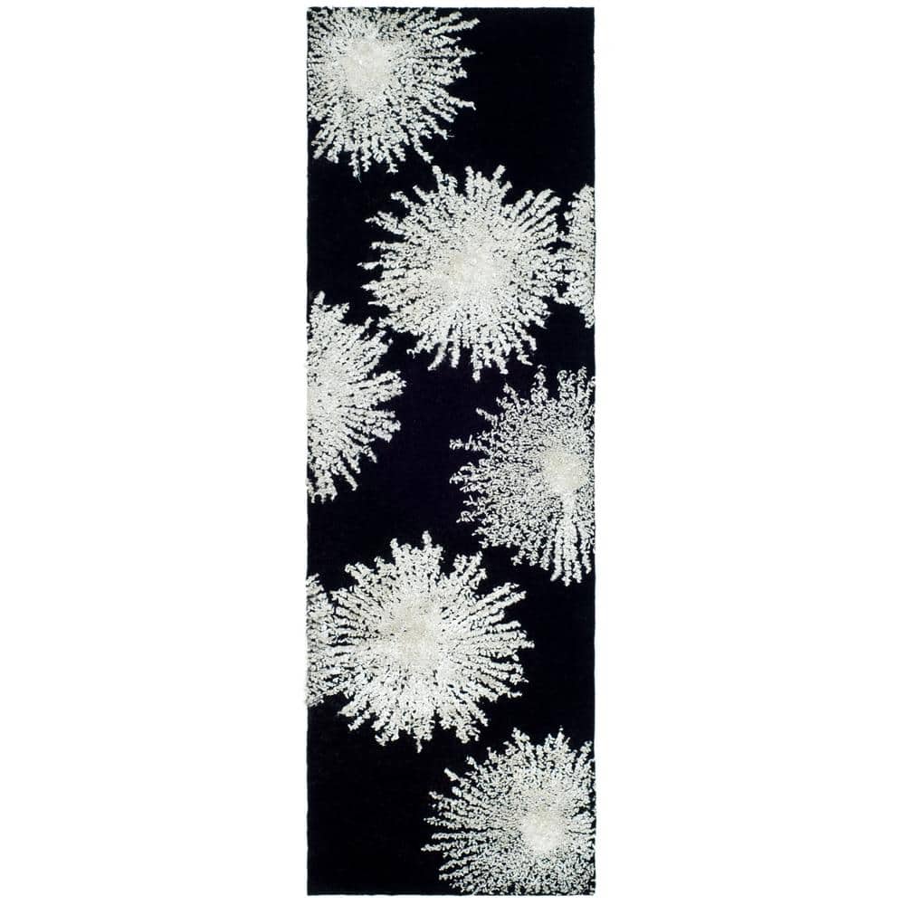 Soho Black/White 3 ft. x 14 ft. Floral Runner Rug price history on PriceWatchPro