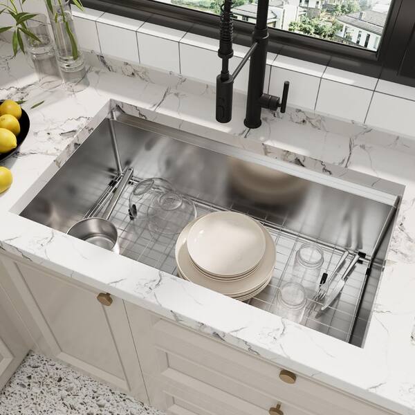 キッチンシンク 33 in. Undermount Single Bowl 18 Gauge Stainless Steel Kitchen