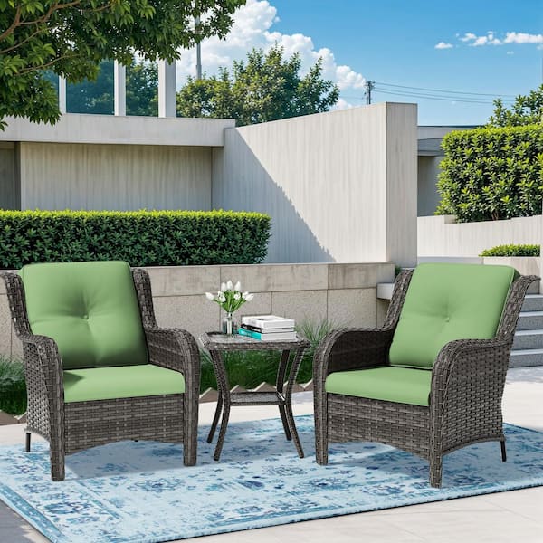 Gardenbee 3-Piece Wicker Patio Outdoor Lounge Chair Set with Green Cushions and Side Table