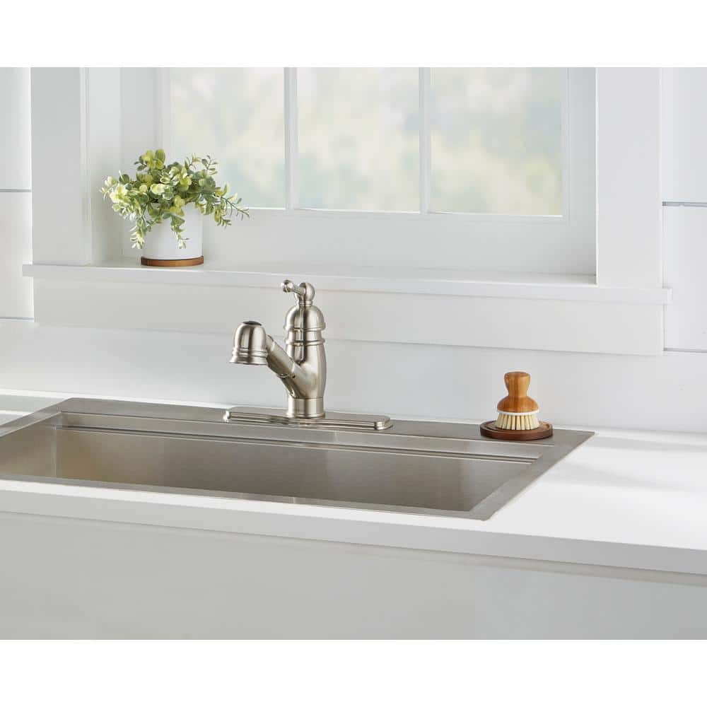 Stainless Steel Traditional Pull-Out Kitchen Faucet with Spray