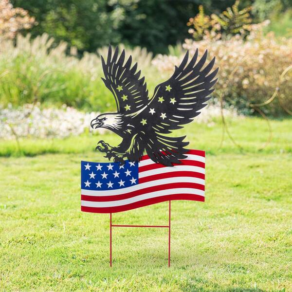 Glitzhome 29.75 in. H Patriotic/ Americana Metal Eagle Silhouette